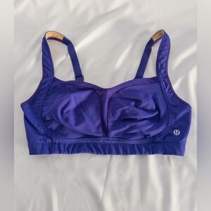 Lululemon Ta Ta Tamer Bra 38D • Purple Supportive Sports Bra